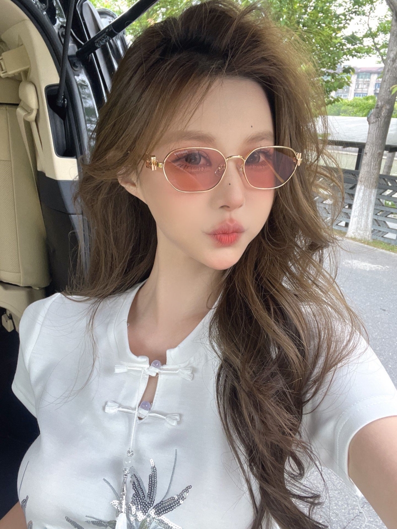 Miu miu Sunglasses